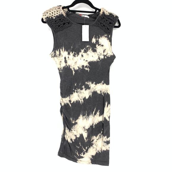 Pam & Gela Dress Women's Size Small Gray Tie Dye Ruched Knotted Sleeve Trim NEW